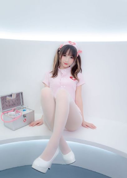 恶魔少爷别吻我第一季_BD英语超清免费观看