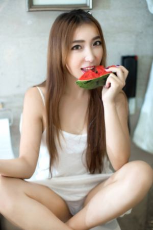 两个女人的晚餐_BD英语视频大全